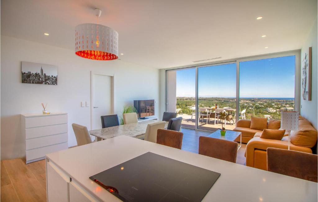 Stunning Apartment In Orihuela - 3