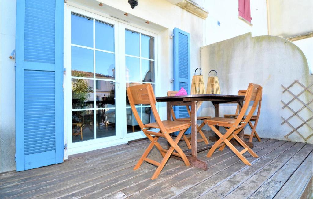Stunning Home In Aigues-Mortes With Wifi - 2