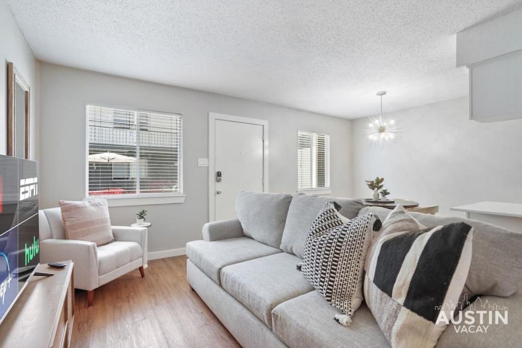 Cook and Gather Around in a Fully Equipped Apartment, Austin