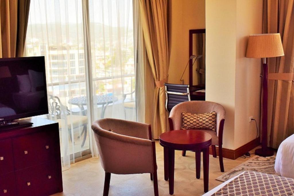 アディシニア ホテル - Room image