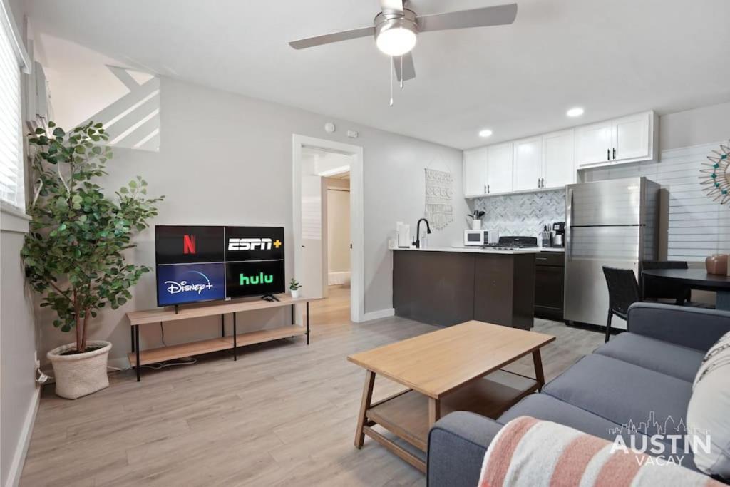 Indulge in Downtown Austin Apt Near Zilker Park, Austin