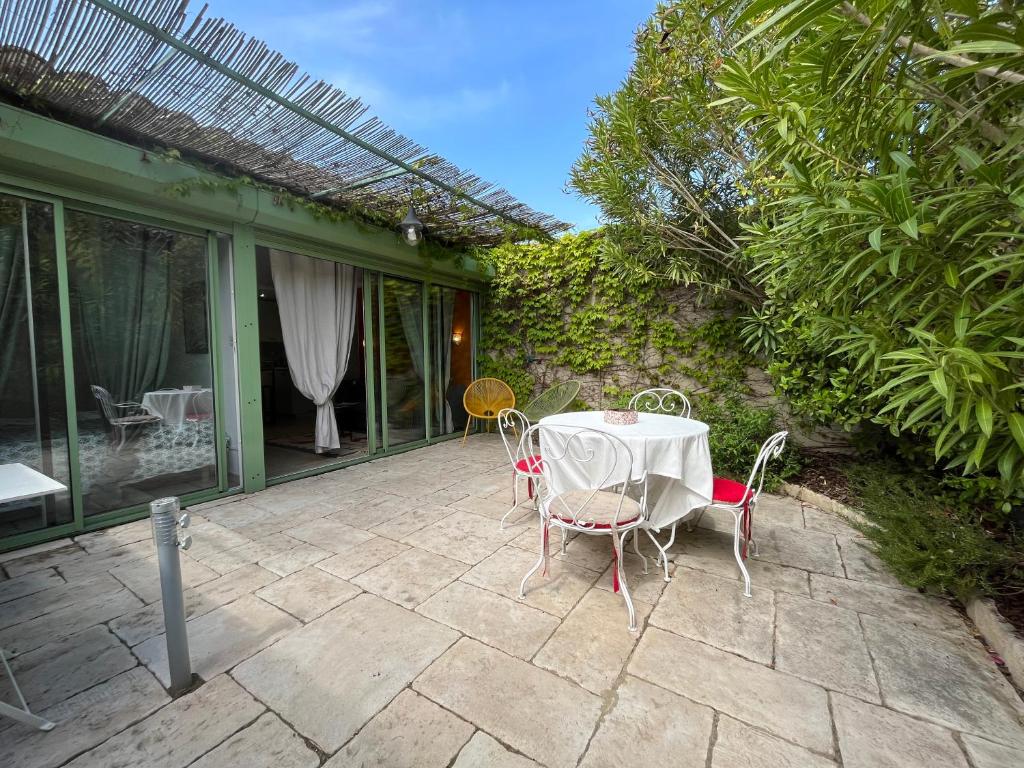 SUPER COZY MAZET 5mn FROM HEART OF SAINT REMY - 5