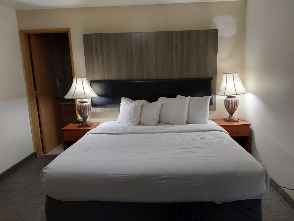 GuestHouse Inn Bellingham photo