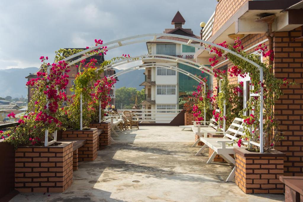 Facilities, Inle Apex Hotel in Inle Lake
