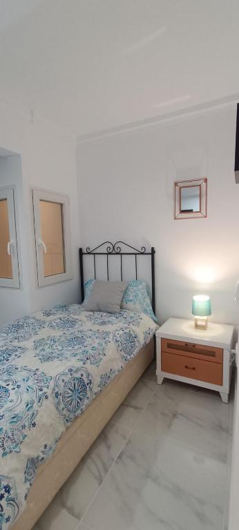 Beachfront Apartment with Sea View & Balcony PMT16 - 5
