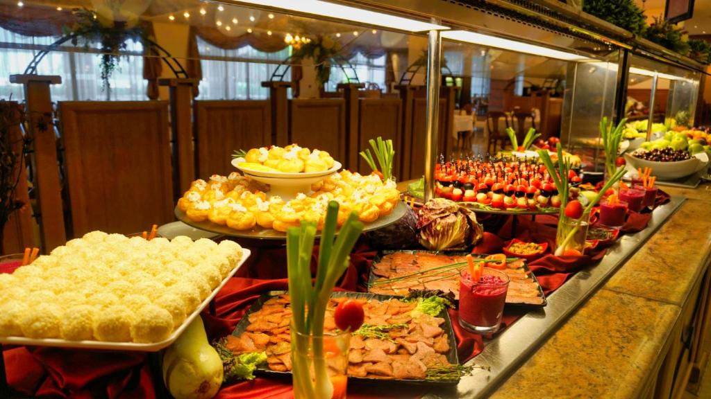 DIT Majestic Beach Resort — Restaurant & bars in Sunny Beach, Burgas Region