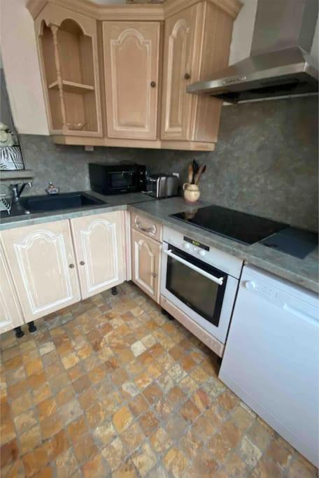 Grasse : Centre ville Superbe appartement 2 chambres - 4