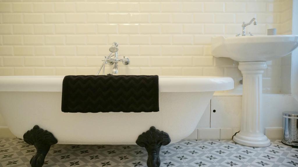 Little Suite - Oscar - 5