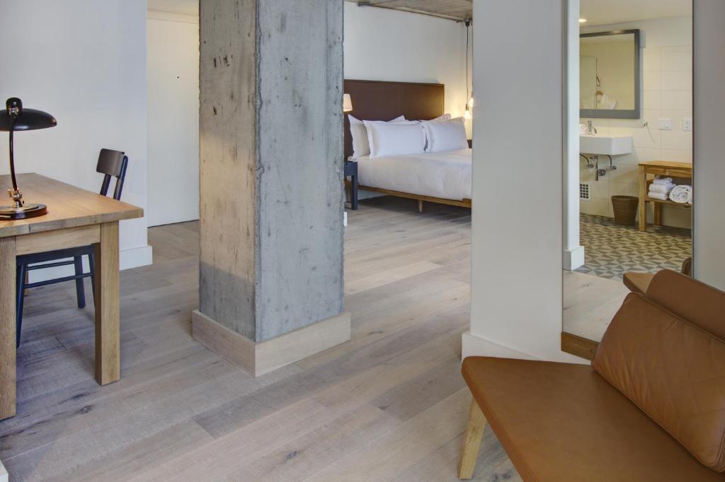 New York Boro Hotel Additional