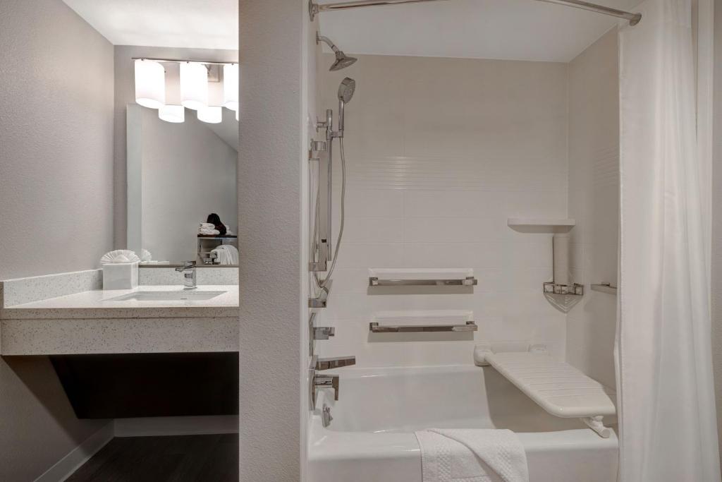 TownePlace Suites by Marriott San Luis Obispo photo