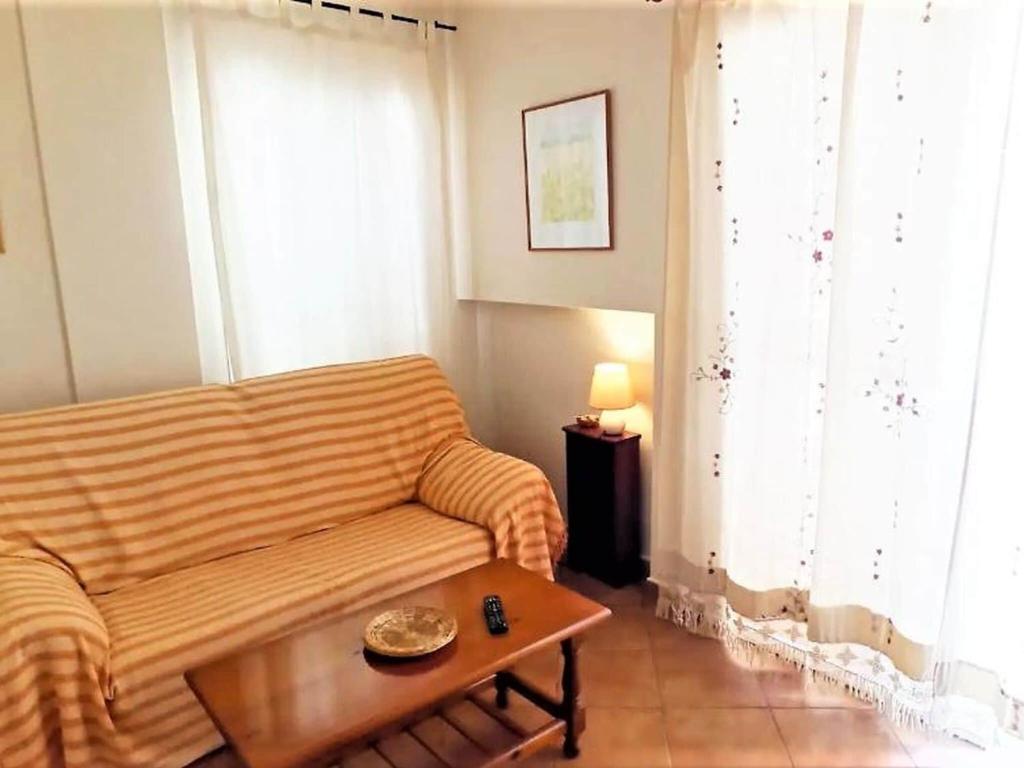 Beachfront Home in La Isleta - 2