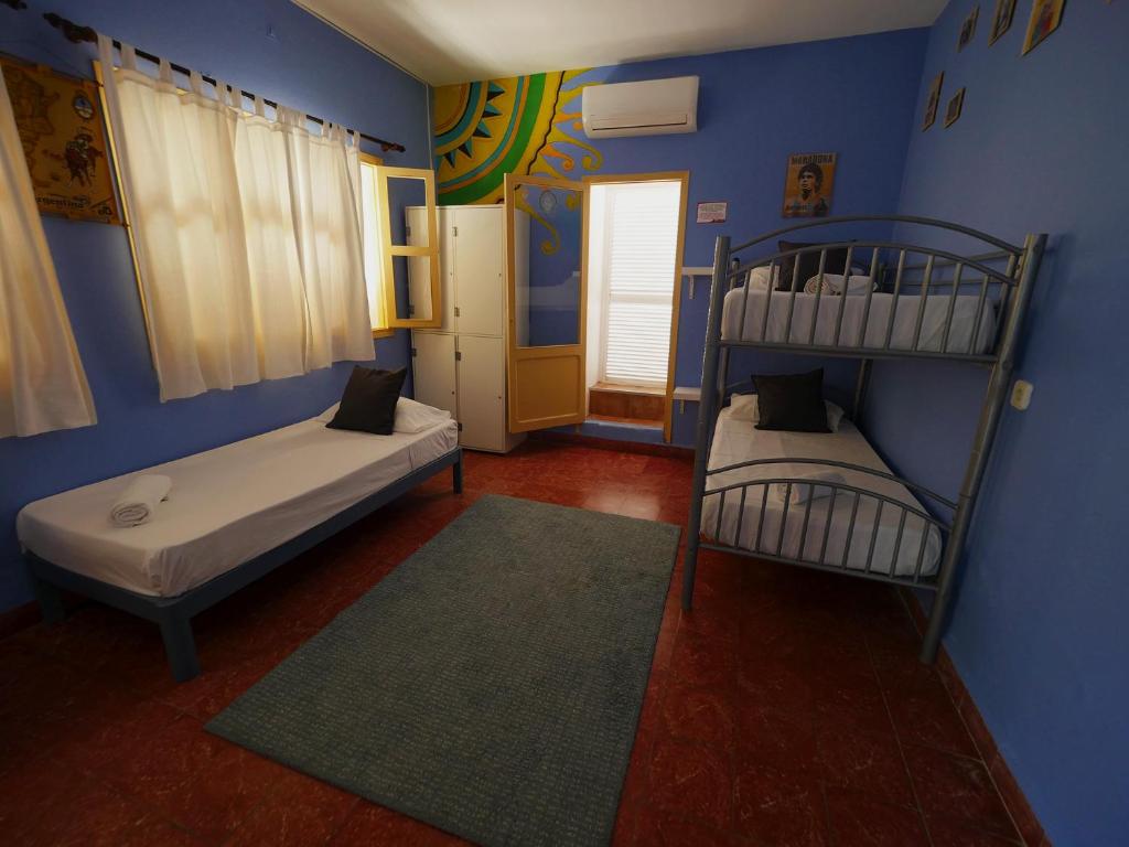 Hostal Giramundo photo