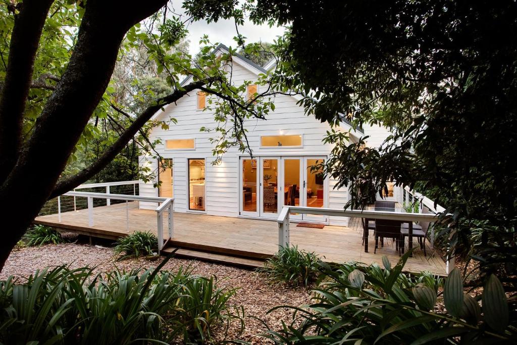 White Cottage, Wentworth Falls