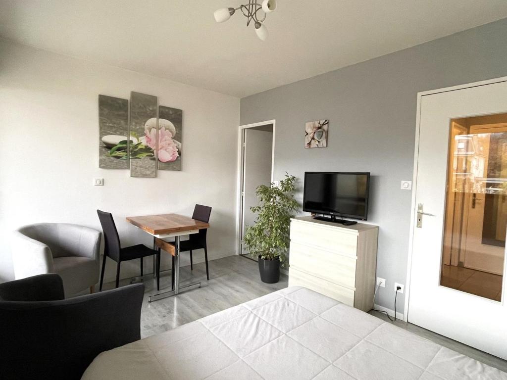 Studio calme avec parking et animaux admis à Aix-les-Bains - FR-1-555-86 - 2