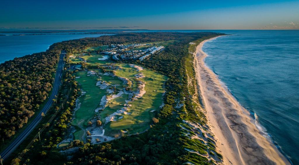 Golf course [on-site]