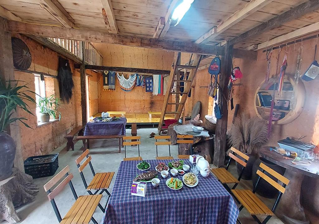 位于官坝的3卧室独栋房屋-80平方米|带2个独立浴室 (Quanba Taigoo - HomeStay Hà Giang)