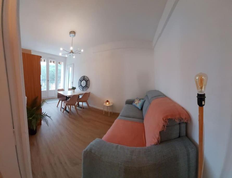 Appartement rénové avec balcon à 100 m de la plage - 5
