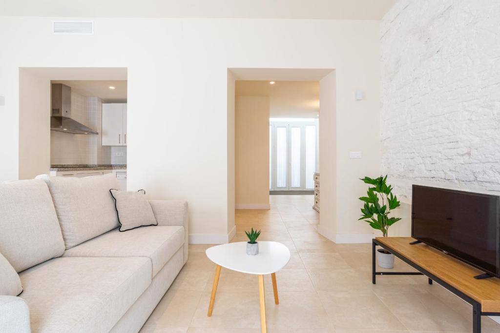 Urbe 10 Carreteria 1 Bedroom Apartment - 2