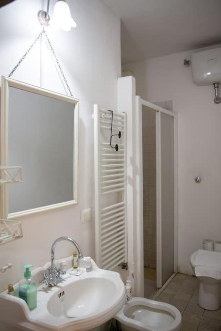Elegant Apartment Outside ZTL & 10min from Center - 2