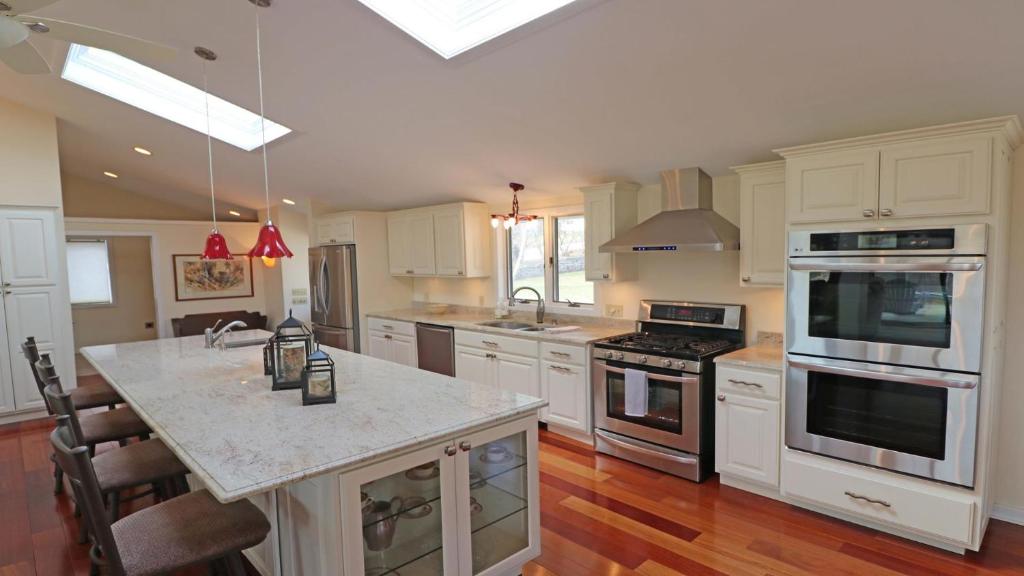 Harbor Bluff, Harbor Springs