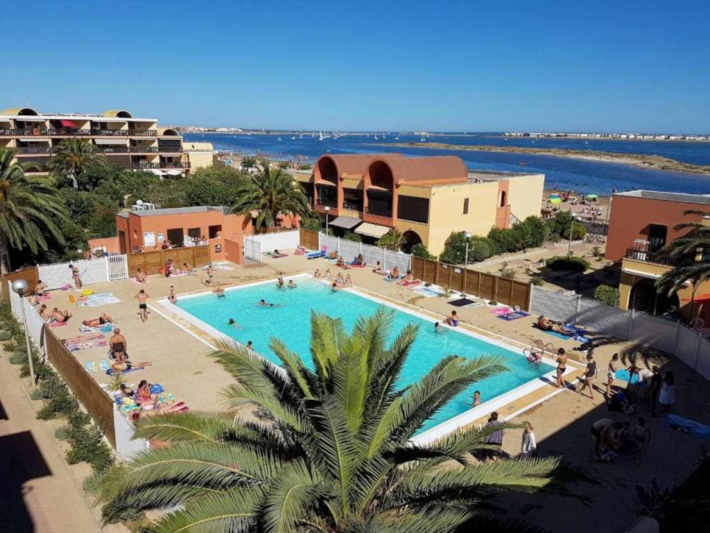 Gruissan studio aux Amarines au bord de la plage du Grazel - 1