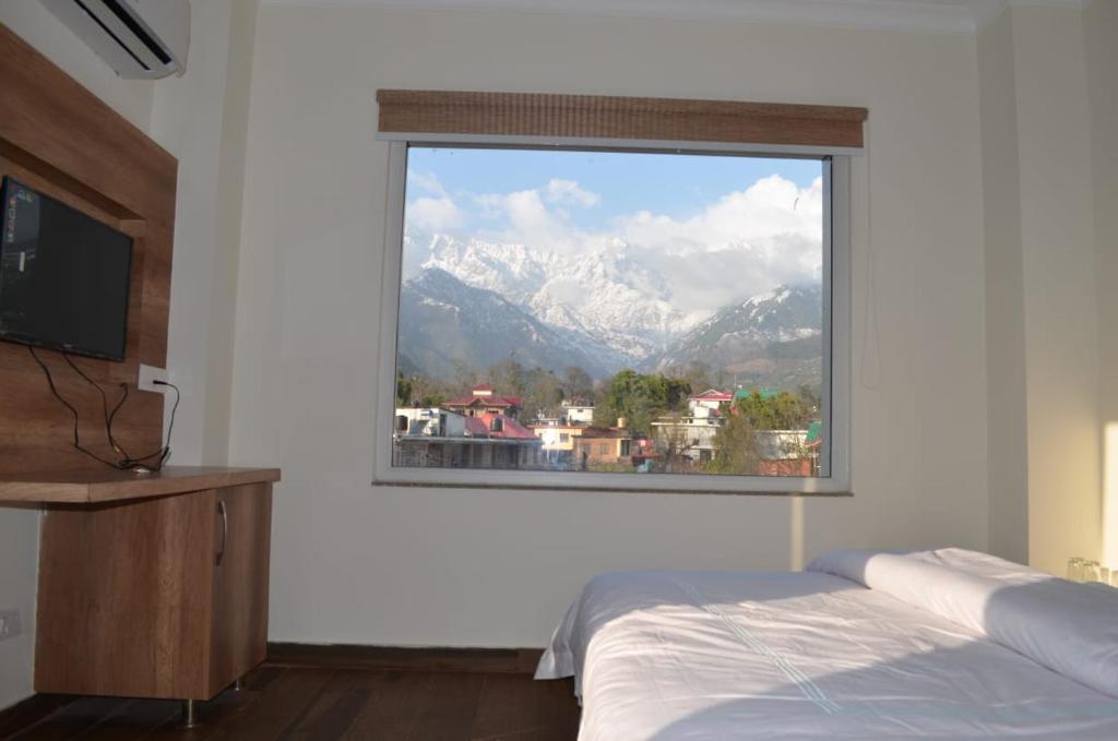 HIMALAYA INN photo
