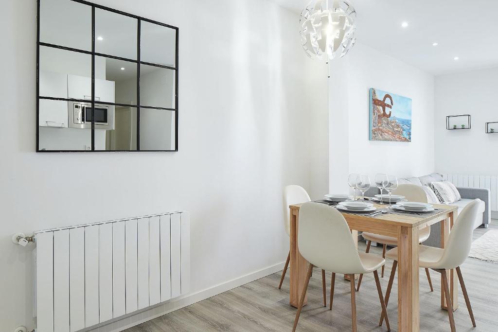 The Rentals Collection - Allure - 3