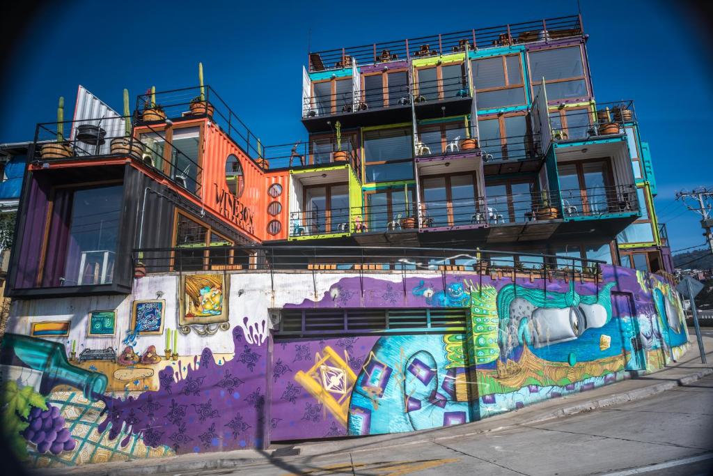 Hotel Winebox Valparaiso photo