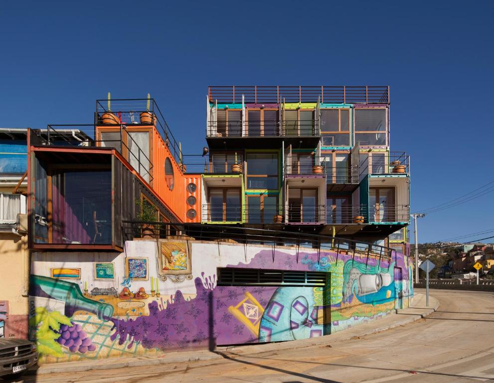 Hotel Winebox Valparaiso photo