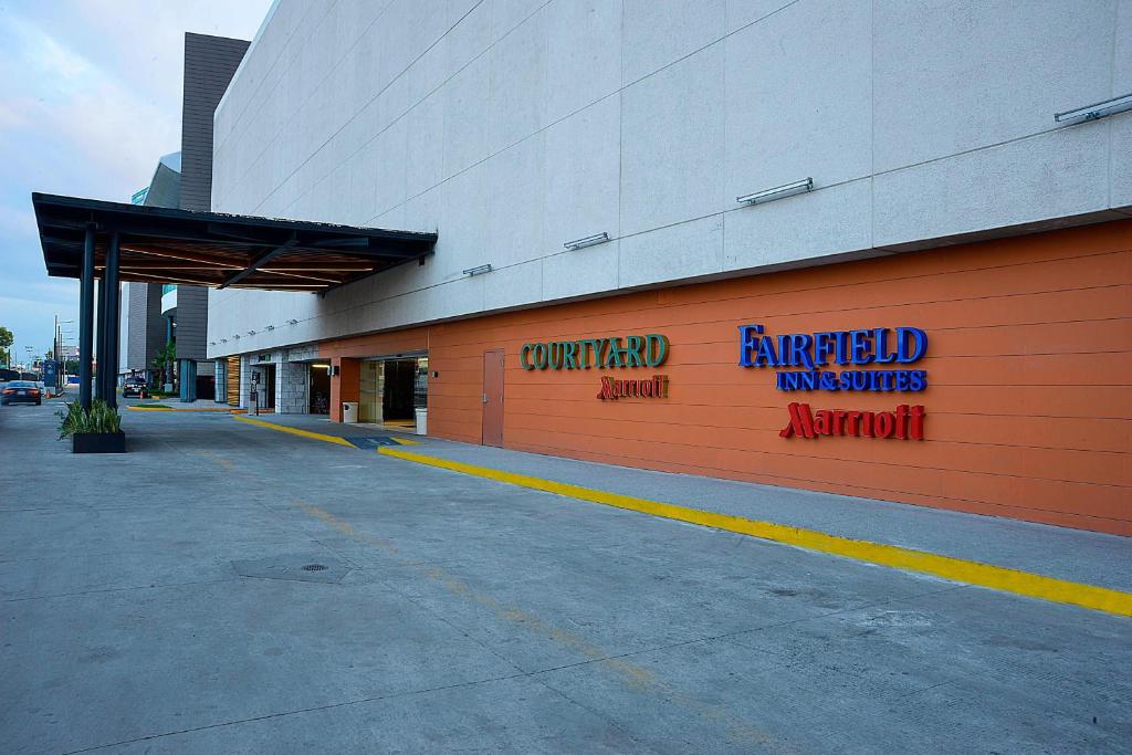 Courtyard by Marriott Mexico City Vallejo - 4