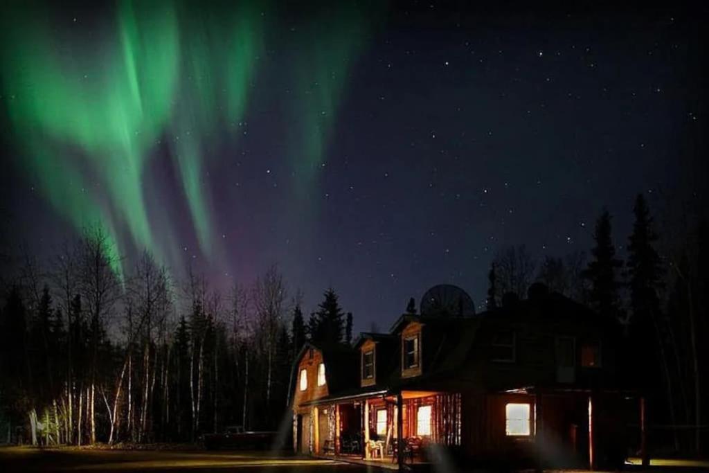 Bears Lodge with Aurora Views Dogs Welcome