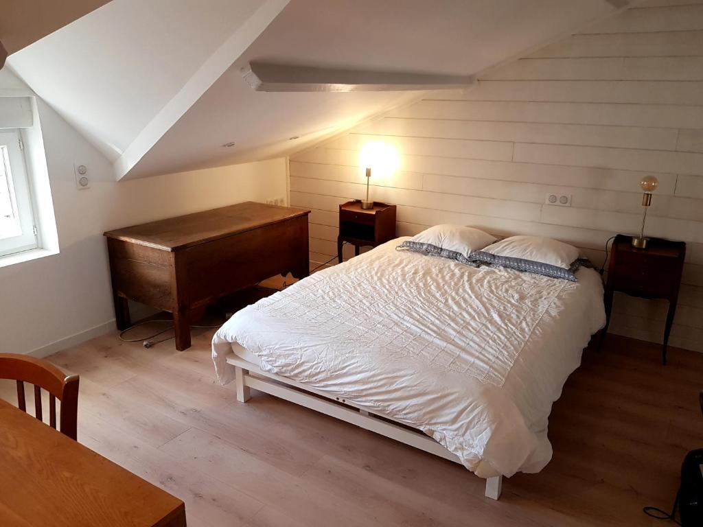 Jolie SUITE de 28m² - LA HUME Centre - 1