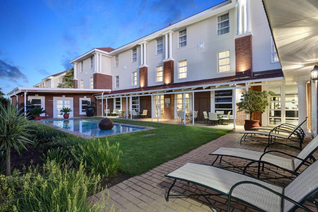 Protea Hotel Mahikeng photo