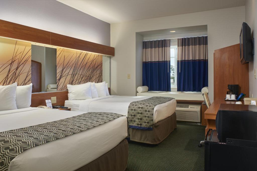 Microtel Inn & Suites by Wyndham Port Charlotte photo