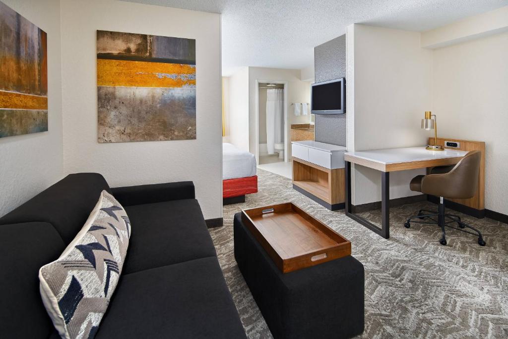 Houston SpringHill Suites Houston Hobby Airport room