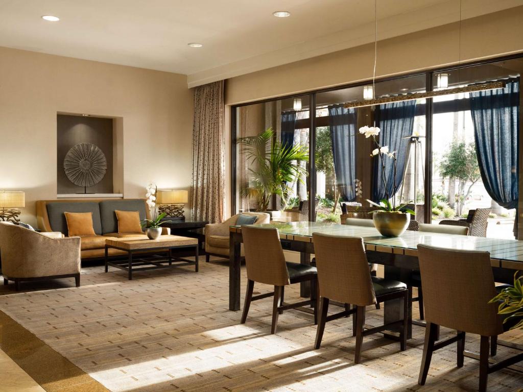 Lobby, Sonesta Redondo Beach & Marina in Los Angeles (CA)