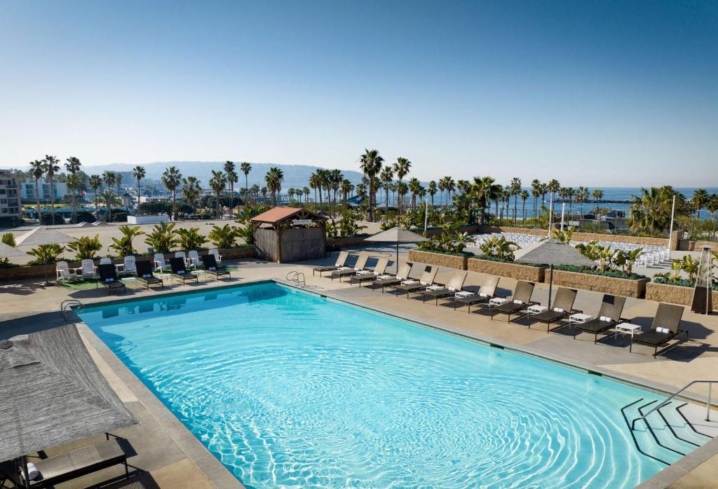 Sonesta Redondo Beach and Marina — Main photo in Redondo Beach, California
