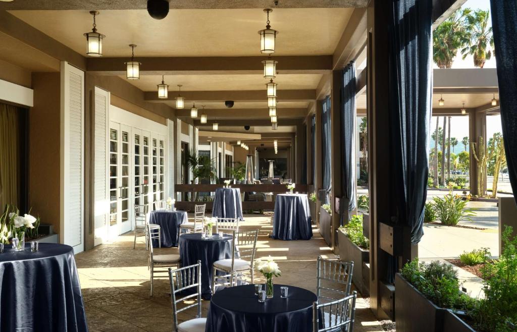 Sonesta Redondo Beach and Marina — Restaurant & bars in Redondo Beach, California