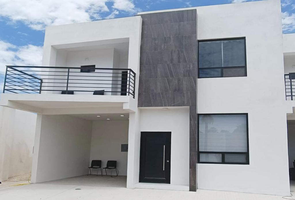 New Town Condo Casamar 1 near the beach. - 1