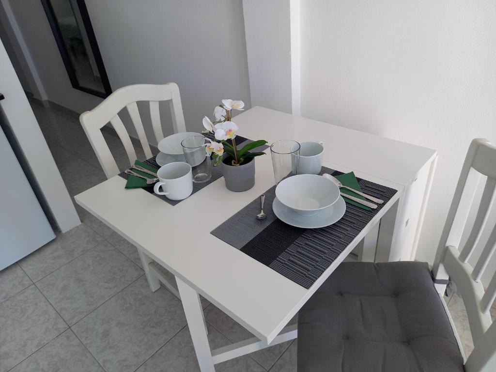Yumbo Holiday Apartment - Tanife CAS - 5