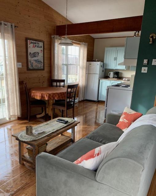 Whispering Waves Cottages photo