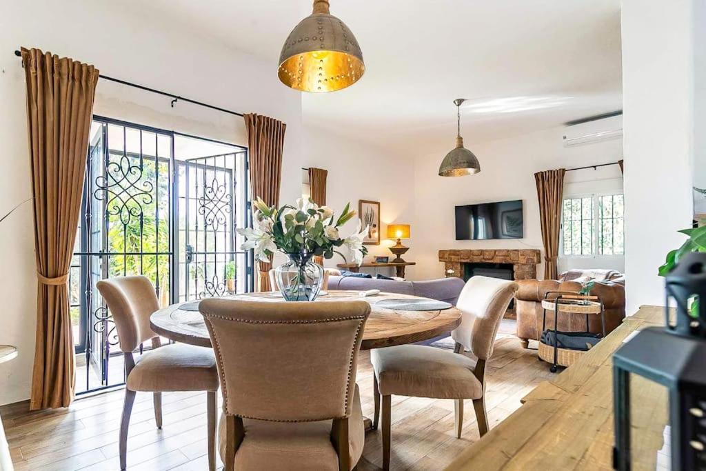 90-Cosy House With Roof Terrace in Calahonda, Mijas! - 4