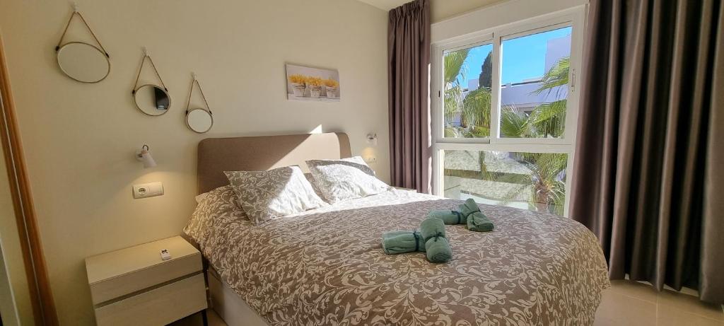 Apartamentos Paraiso Vera Playa, Ed Tahiti, Atico F de 2 dormitorios con piscina privada en solárium y barbacoa, pie de playa - 3
