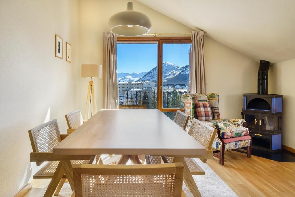 Montesqui Formigal, exclusivo ático con vistas a pistas, guardaesquis y garaje - 2