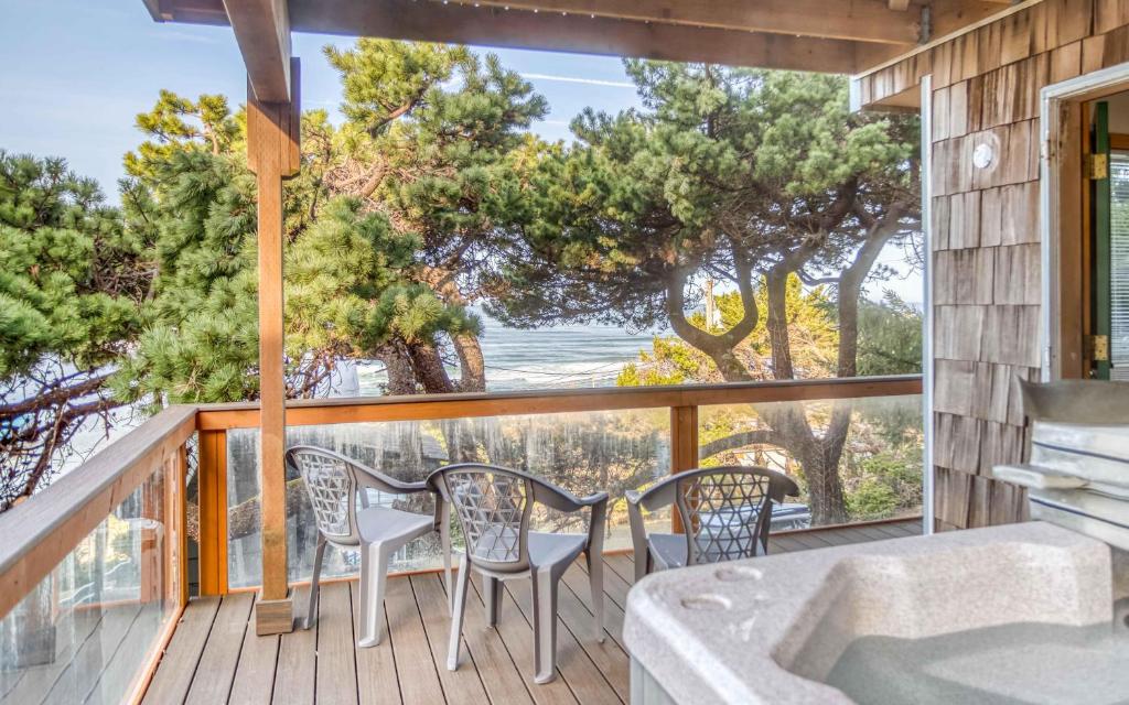 Sands of Time, Lincoln City