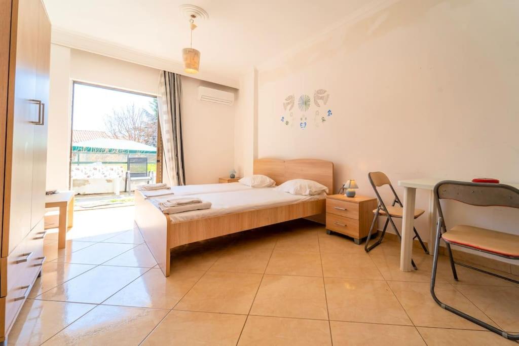 Veta Apartment - Beachside, Palaio Tsifliki