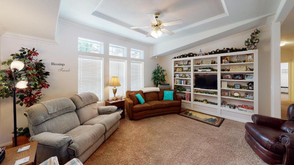 Jayhawk Cottage With High Speed Wifi, Red River