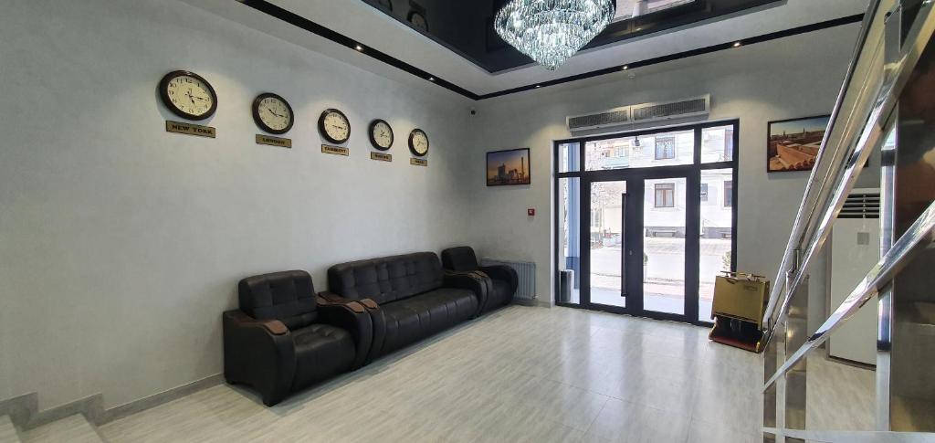 Breakfast and Facilities