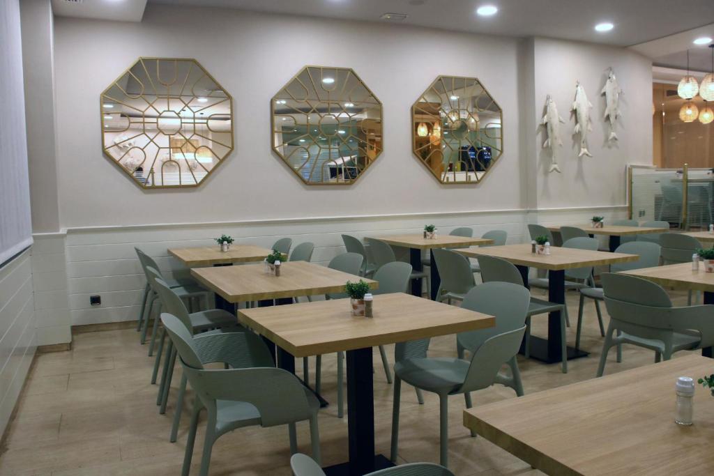 Hotel Miramar — Lloret de Mar, Catalonia