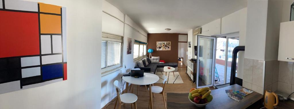 Penthouse stan 80m2, terasa 36m2, garaža... centar Banja Luke - gradski park - 1